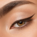 Delineado de ojo con el lápiz Beauty Glazed